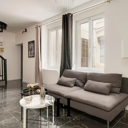 Magnifique Luxe Jacuzzi Centre *