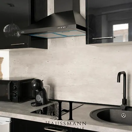 Magnifique Luxe Jacuzzi Centre