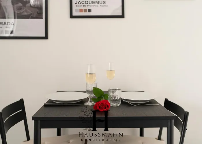 Magnifique Luxe Jacuzzi Centre Apartamento